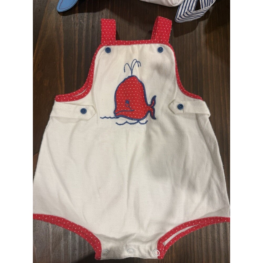3-6M VINTAGE Unisex Baby White/Red Sleeveless Romper One-Piece Button Whale